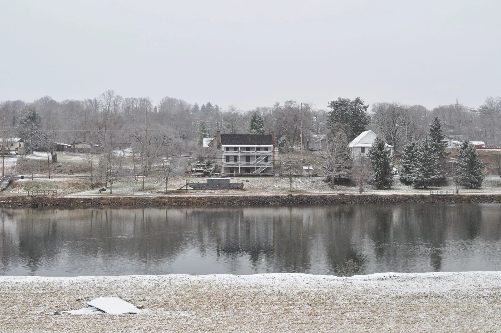 Snow Load and Ice Damage Roof Repair in Kingsport, TN